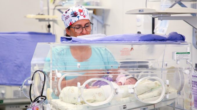 bebês-prematuros-939fjj303